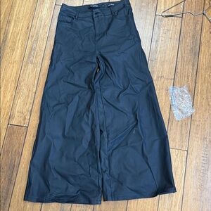 Lucky & Blessed Black Wide-Leg Crop Pants